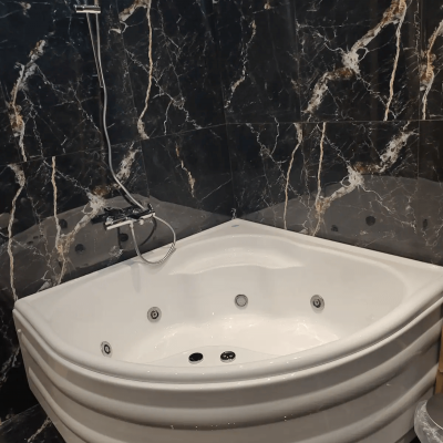 luxury-apartment-with-jacuzzi
