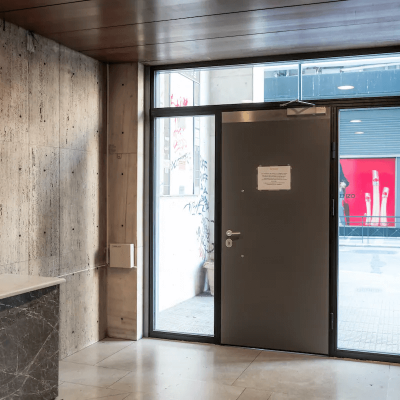 superb-industrial-style-suite-on-heart-of-athens-b